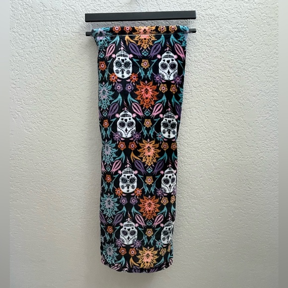 Adirondack plush scull blanket - Picture 3 of 5